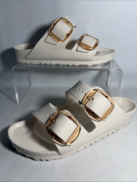 Birkenstock Shoes - Birkenstock NWOT Arizona Big Buckle Sandals Water-Friendly Eggshell Sz 39 or 8
